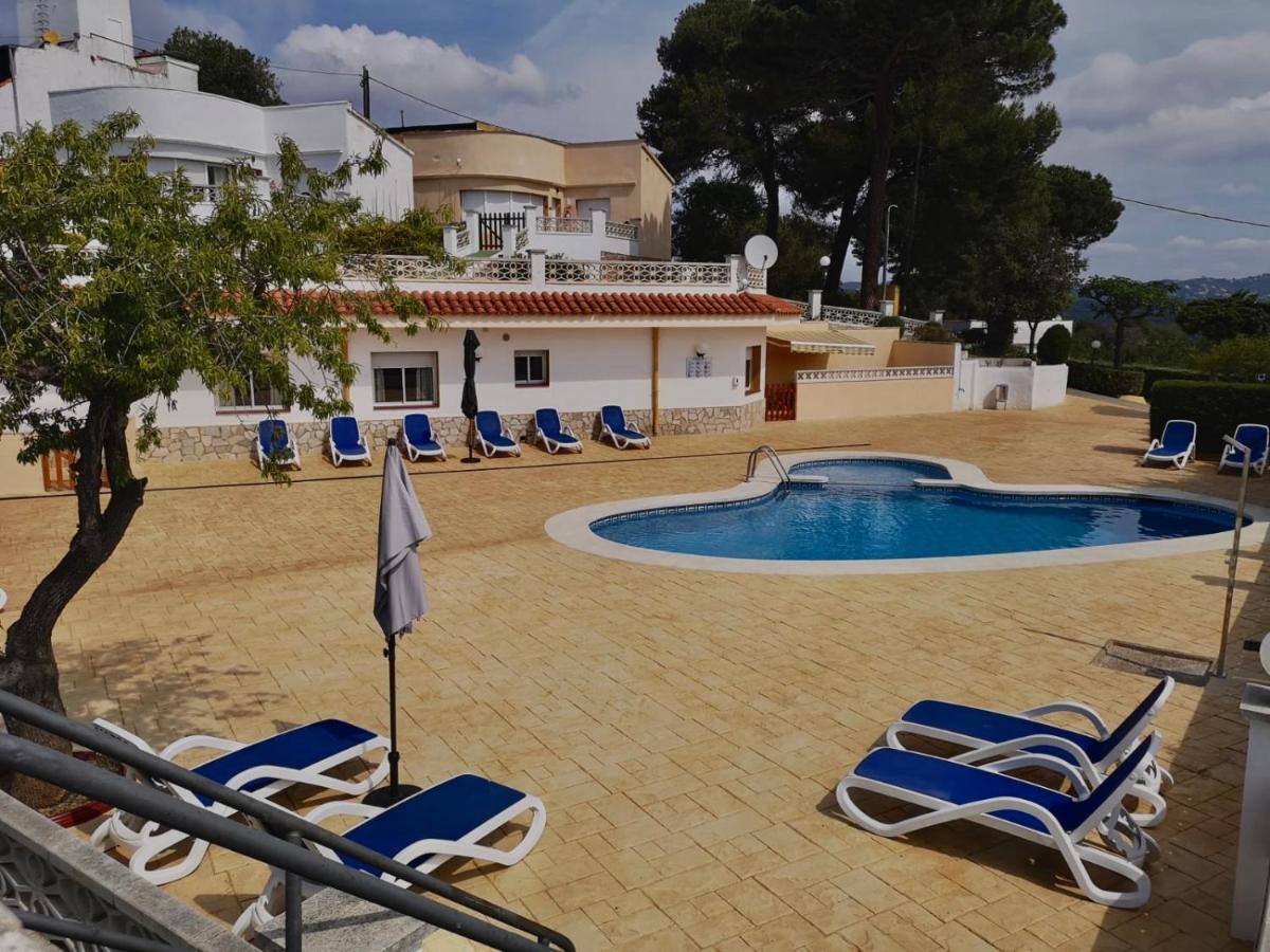Apartamentos Famara Lloret de Mar Zewnętrze zdjęcie