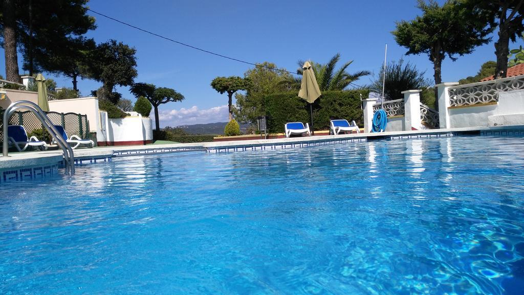 Apartamentos Famara Lloret de Mar Zewnętrze zdjęcie