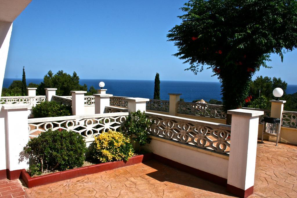 Apartamentos Famara Lloret de Mar Zewnętrze zdjęcie